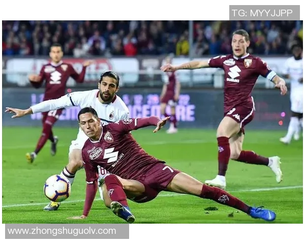 足球巨星对决选你所爱球员壁纸精选精彩瞬间展示