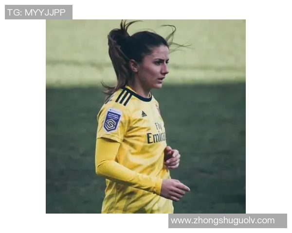 颜值与实力并存的女足球星，谁是赛场上的美貌与才华双全代表